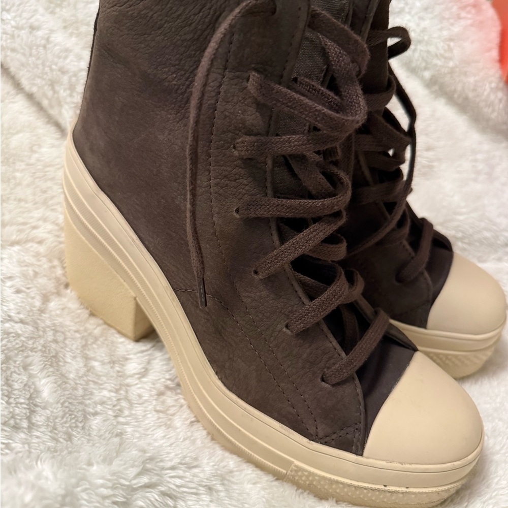 CONVERSE Chuck 70 De Luxe Heel Hi – Fresh Brew 🤎 - Picture 2 of 6